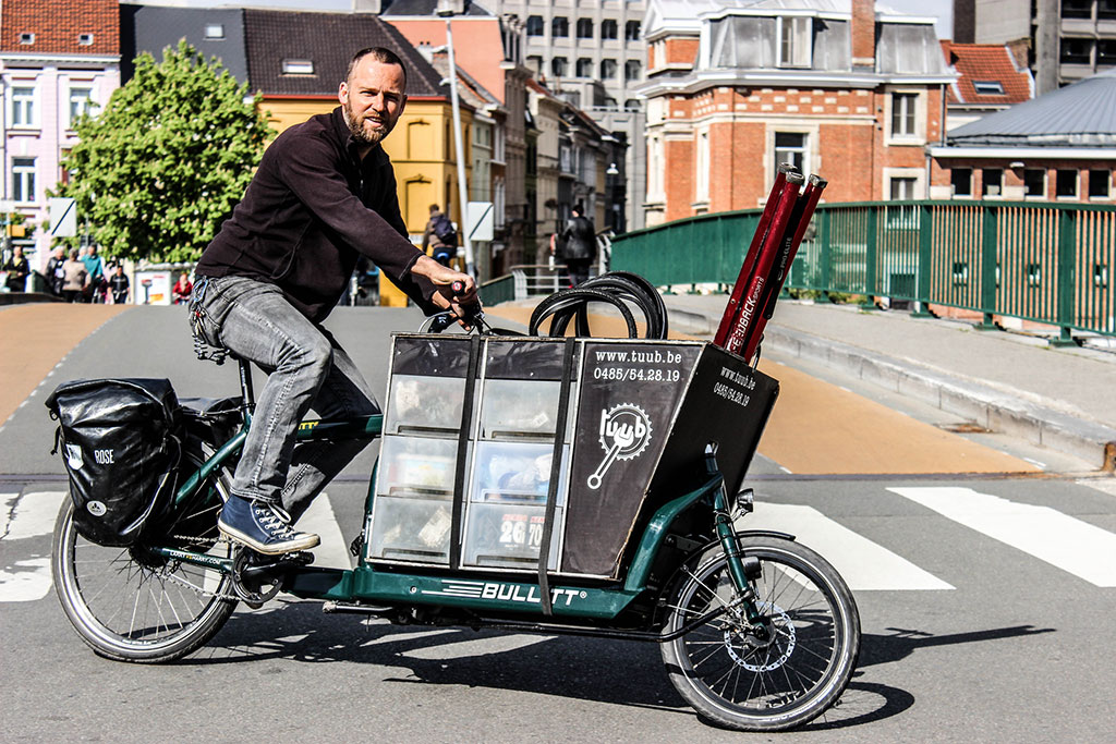 17392139312_8c99bed47b_k